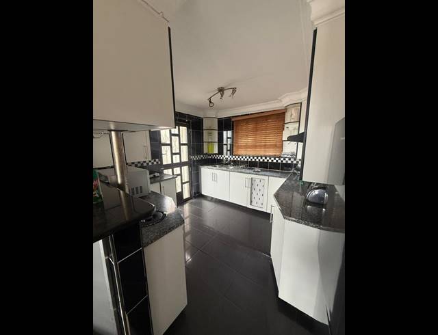 3 BEDROOM HOUSE FOR SALE IN UMLAZI P